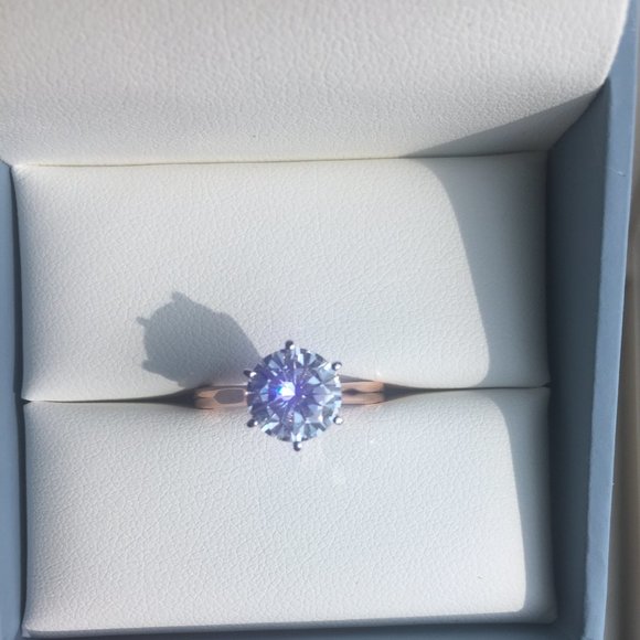 GORGEOUS 14k Rose Gold 1.90CT T.W. Solitaire Ring - Picture 4 of 14